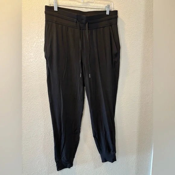 🍋Lululemon Ready to Rulu High-Rise Jogger - Picture 2 of 6